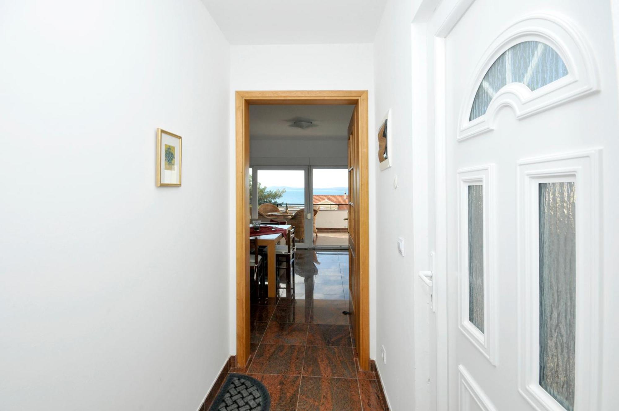Apartmani Svalina - Seaview And 130M From Beach Trogir Exterior photo