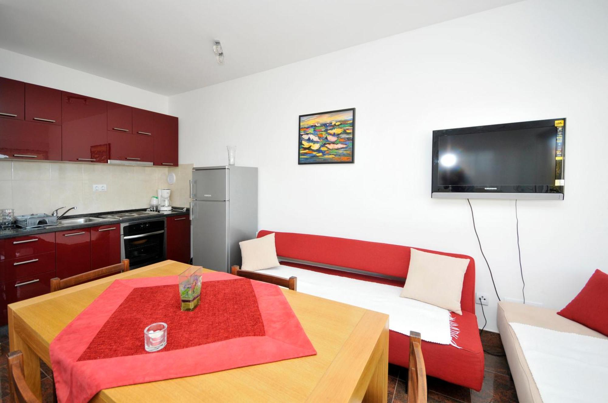 Apartmani Svalina - Seaview And 130M From Beach Trogir Exterior photo