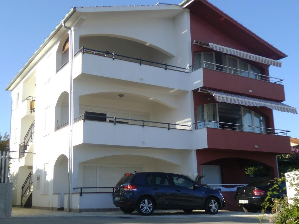Apartmani Svalina - Seaview And 130M From Beach Trogir Exterior photo